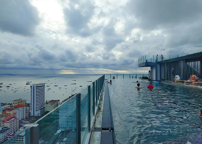 The Base Pattaya 芭提雅基地公寓