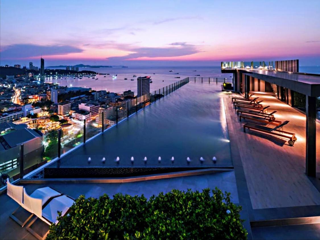Apartment The Base 网红公寓 市中心核心区顶层无边泳池俯瞰整个芭堤雅海湾