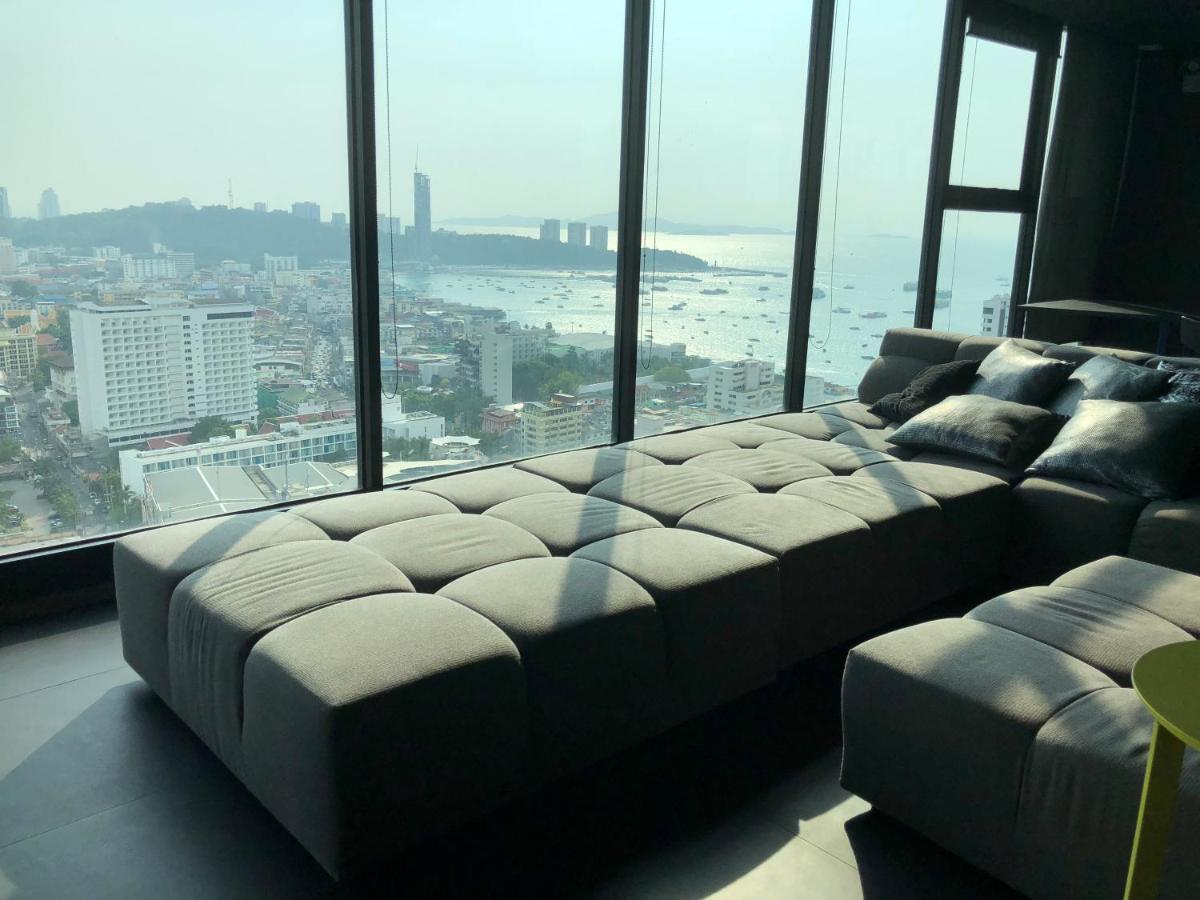 The Base 网红公寓 市中心核心区顶层无边泳池俯瞰整个芭堤雅海湾 Apartment Pattaya
