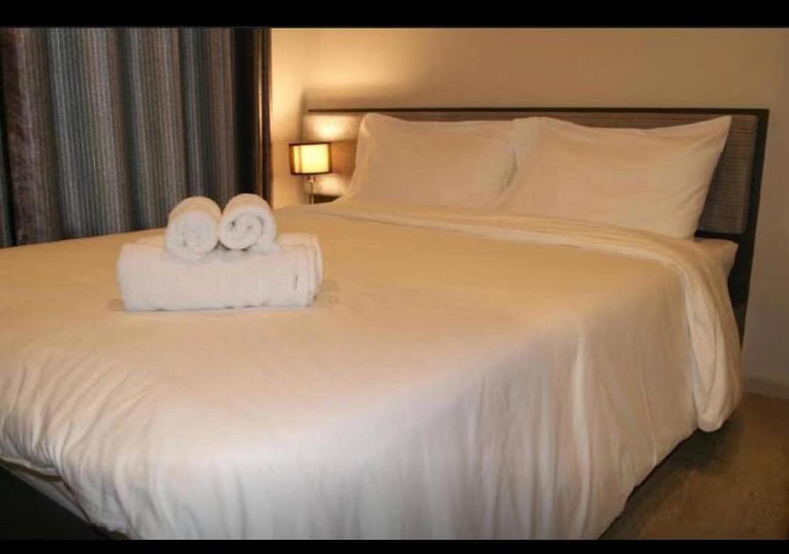 Apartment The Base 网红公寓 市中心核心区顶层无边泳池俯瞰整个芭堤雅海湾 Pattaya