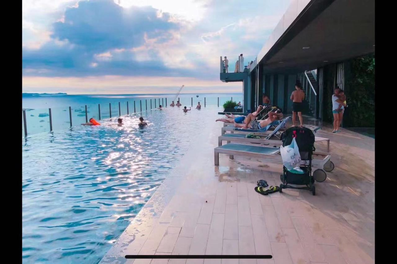 The Base 网红公寓 市中心核心区顶层无边泳池俯瞰整个芭堤雅海湾 Apartment Pattaya
